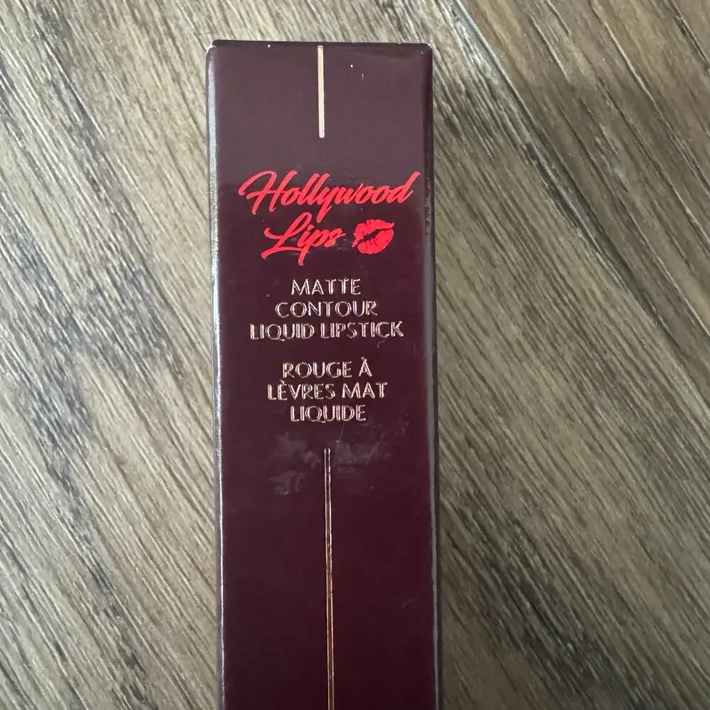 Charlotte Tilbury Hollywood Lips Matte Liquid Lipstick in Dangerous Liaison